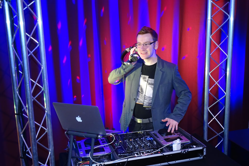 DJ Bernau